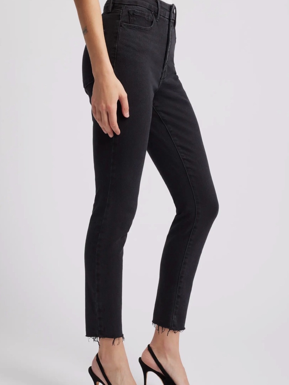 Good American Good Waist Raw Hem crop Jeans